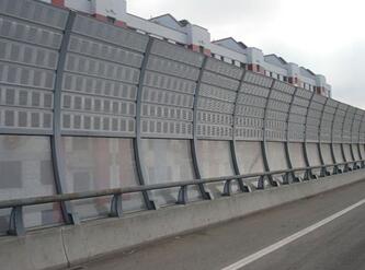 公路聲屏障.jpg 公路聲屏障.jpg