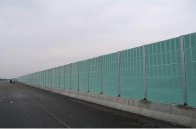 高速公路聲屏障.jpg 高速公路聲屏障.jpg